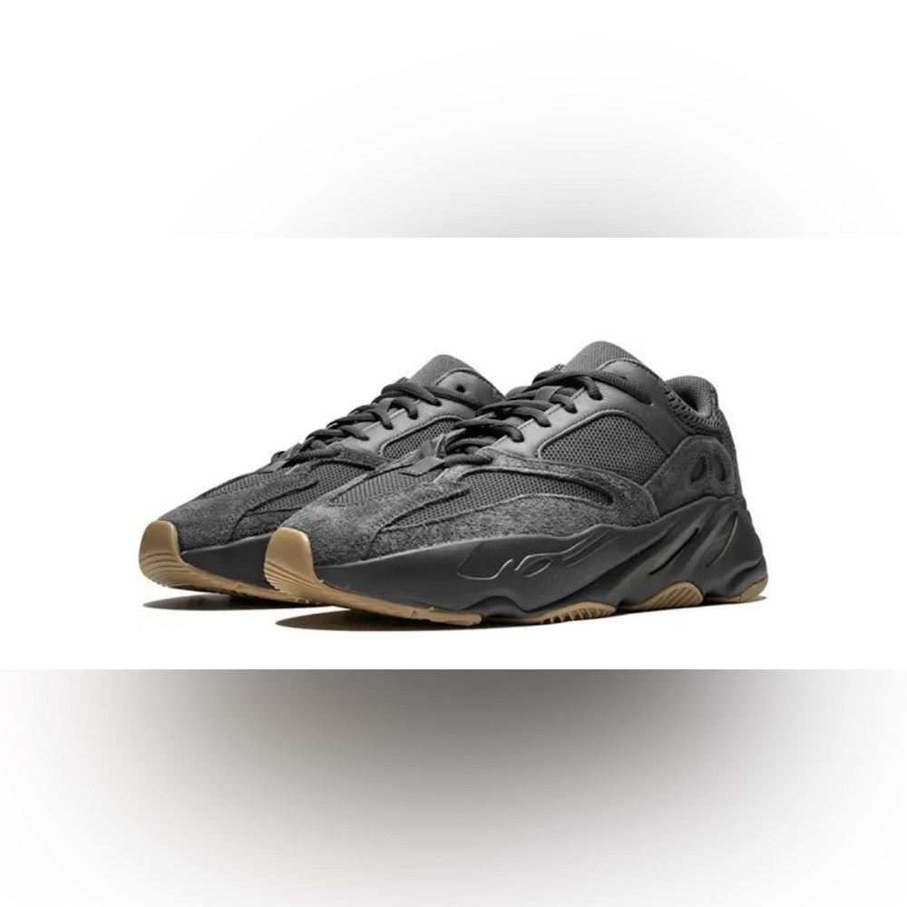 Yeezy Boost 700 Shoes Utility Black – FV5304 - used Men’s 6
